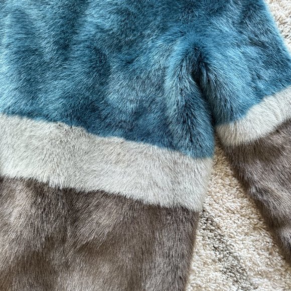 Anthropologie Faux Fur Blue Coat - Size Small - Picture 7 of 8
